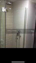 The Water Edge (D14), Apartment #164002022